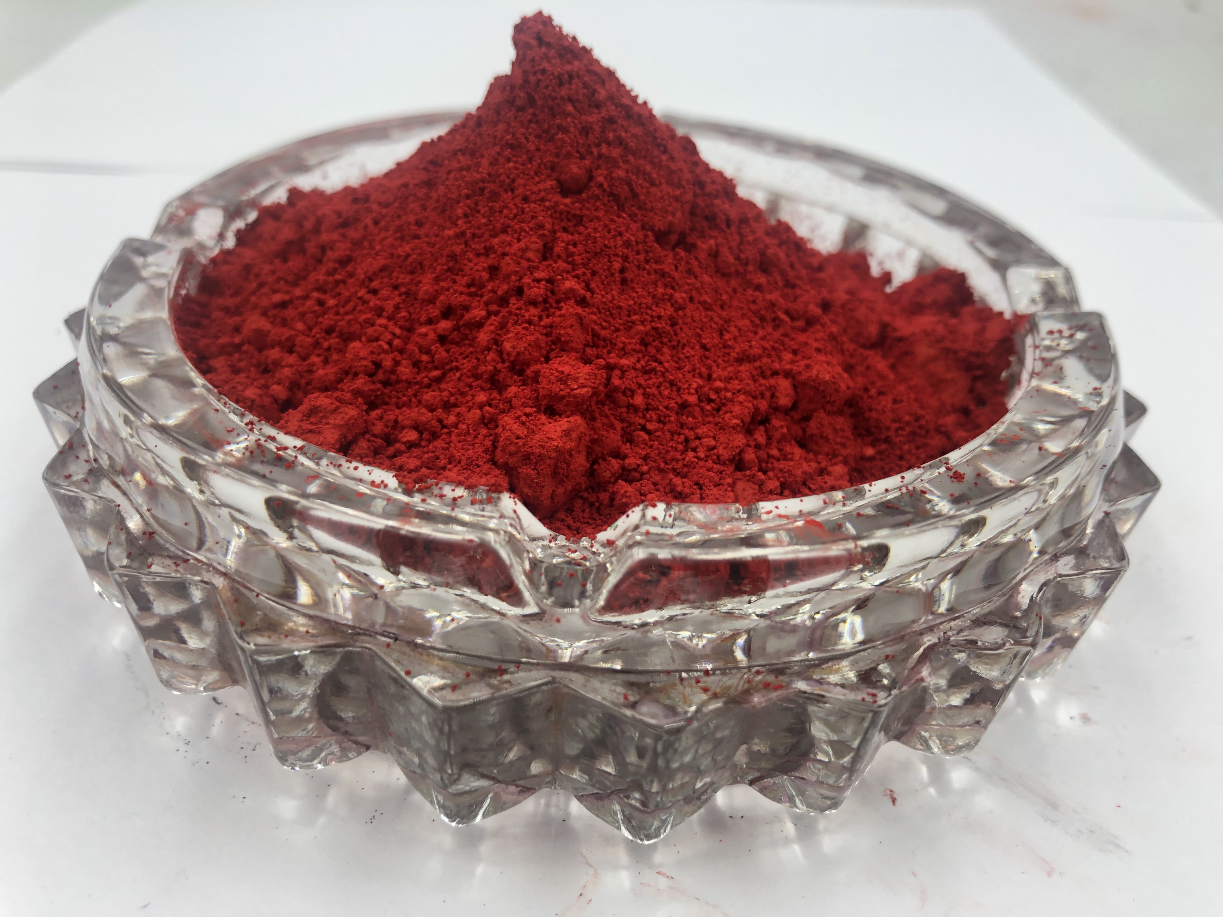 Red 81111 5-6 Grade Light Fastness Excellent Solubility For Ink With Nice Sun Fastness